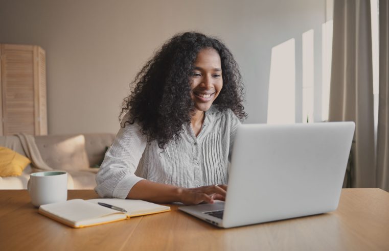 Contabilidade online vale a pena? Saiba por que essa é a escolha certa!